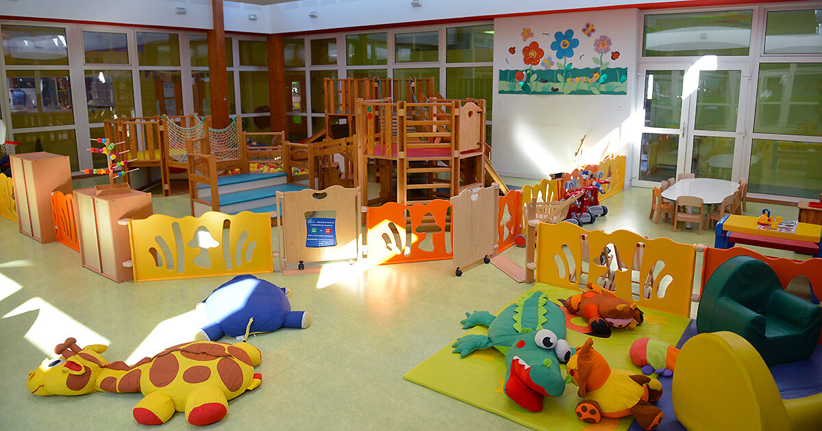 Quels sont les différents postes dans une crèche ? Quels sont les différents postes dans une crèche ?
